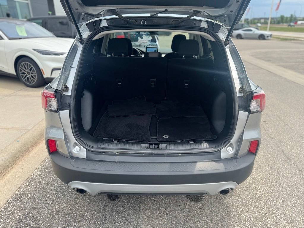 Certified 2022 Ford Escape SE AWD/4WD image 40