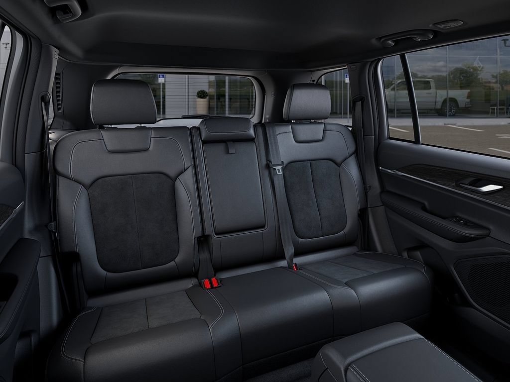 New 2026 Jeep Grand Cherokee Altitude AWD/4WD image 15