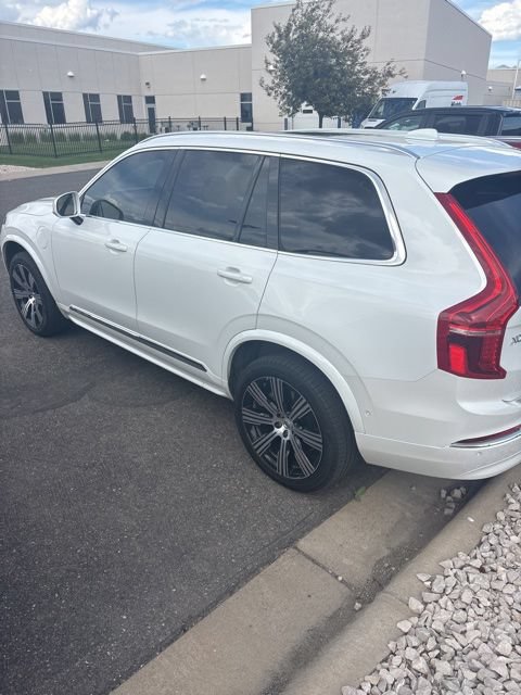 Used 2024 Volvo XC90 T8 Ultimate w/ Lounge Package AWD/4WD image 3