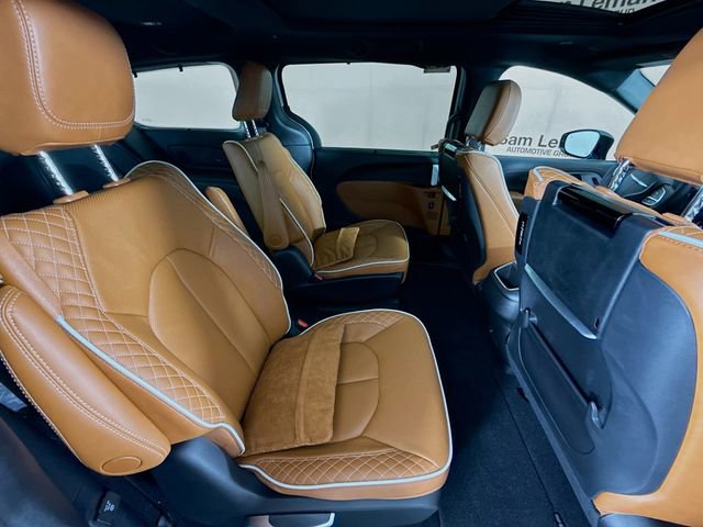 New 2026 Chrysler Pacifica Pinnacle image 27
