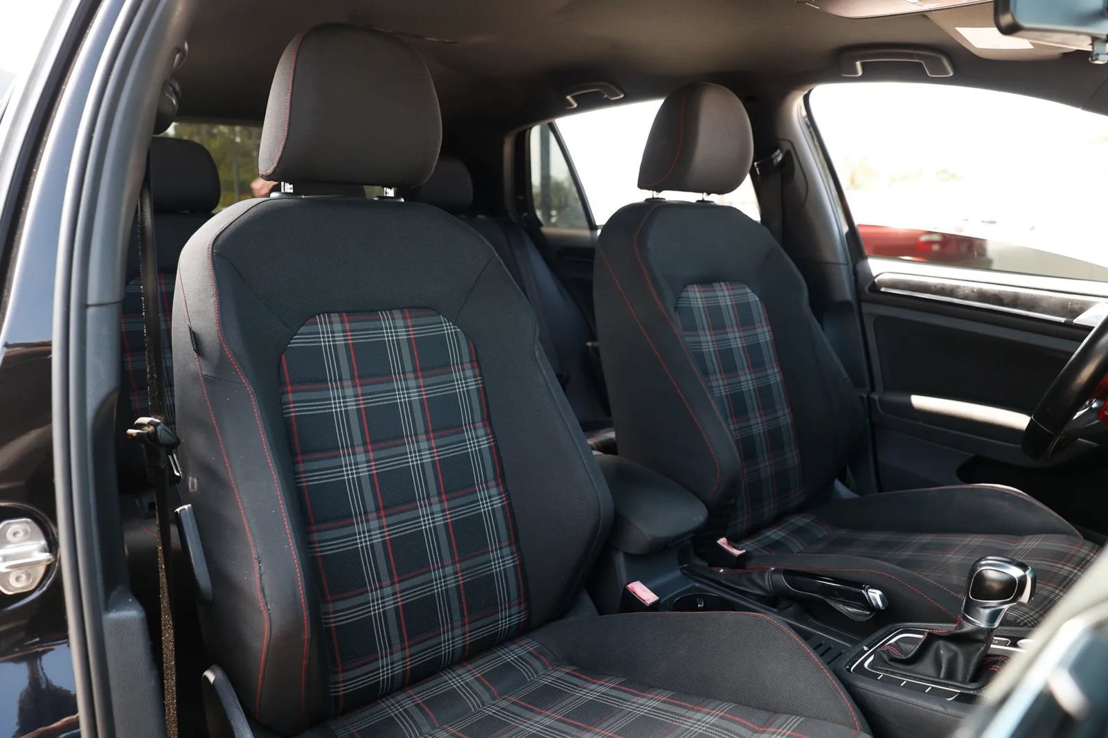 Used 2017 Volkswagen GTI Sport FWD image 23