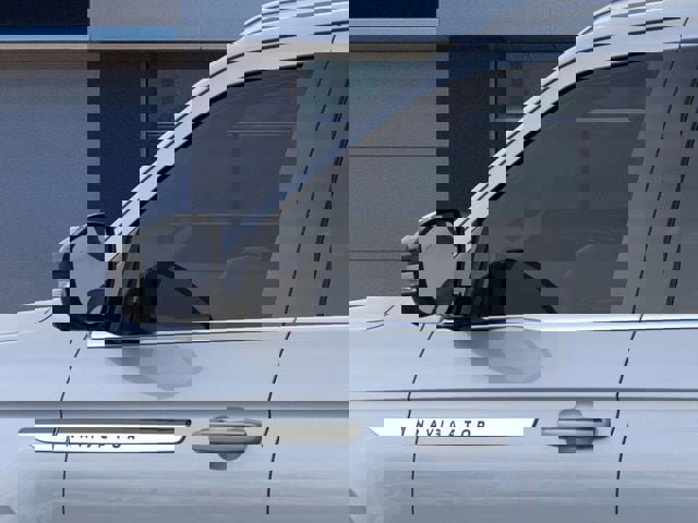 New 2025 Lincoln Navigator Reserve image 43