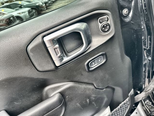 Used 2025 Jeep Gladiator Willys image 22