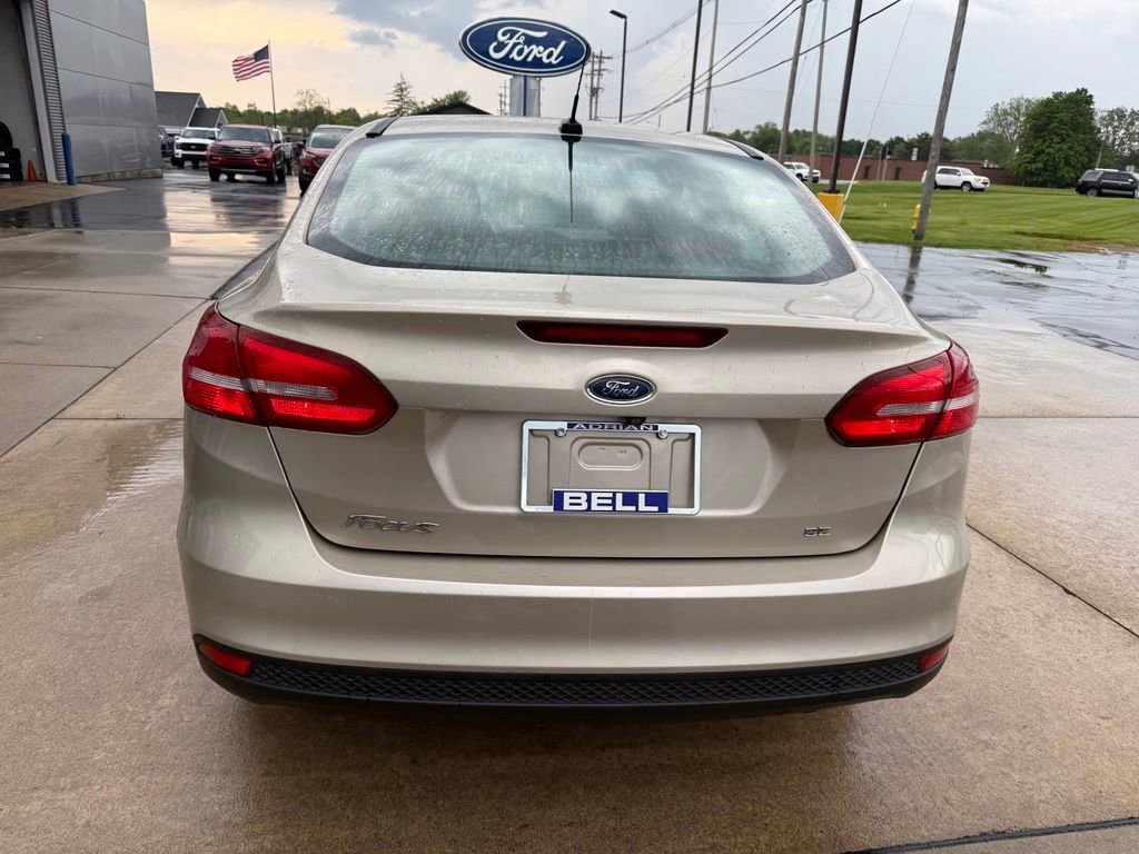 Certified 2017 Ford Focus SE FWD image 6