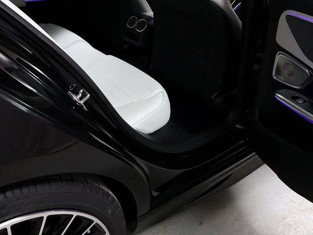 Certified 2026 Mercedes-Benz C 300 4MATIC Sedan image 31