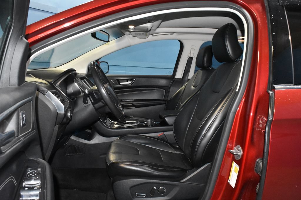 Used 2015 Ford Edge Titanium w/ Equipment Group 301A AWD/4WD image 7
