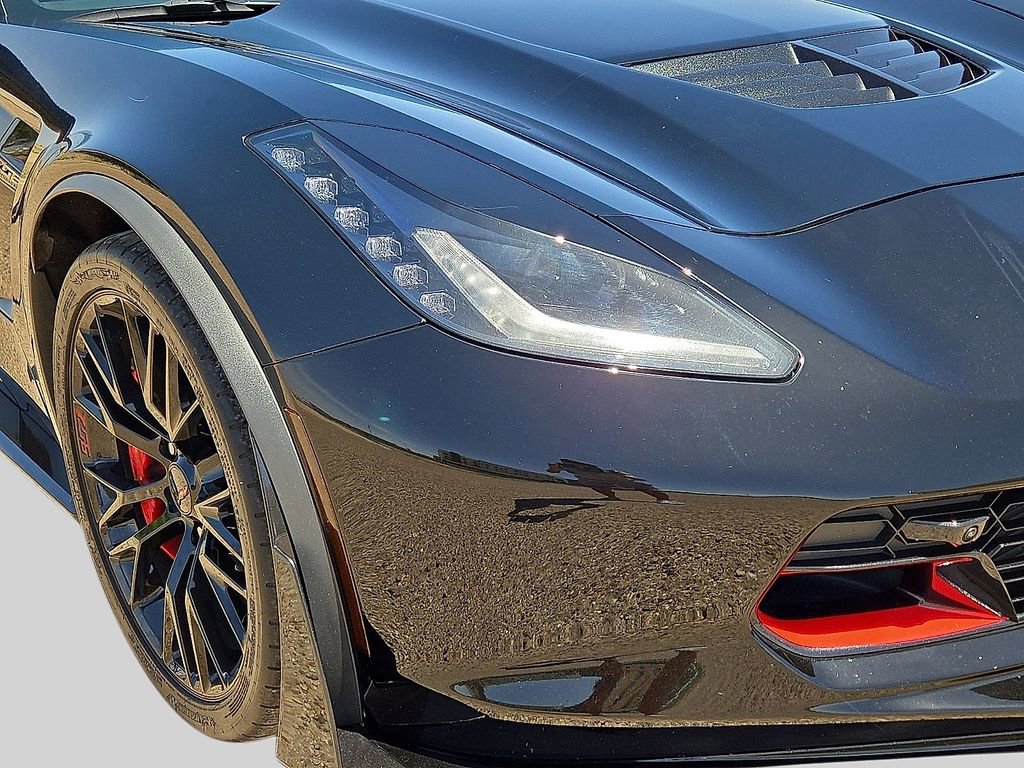 Used 2017 Chevrolet Corvette Z06 w/ Z07 Performance Package RWD image 10