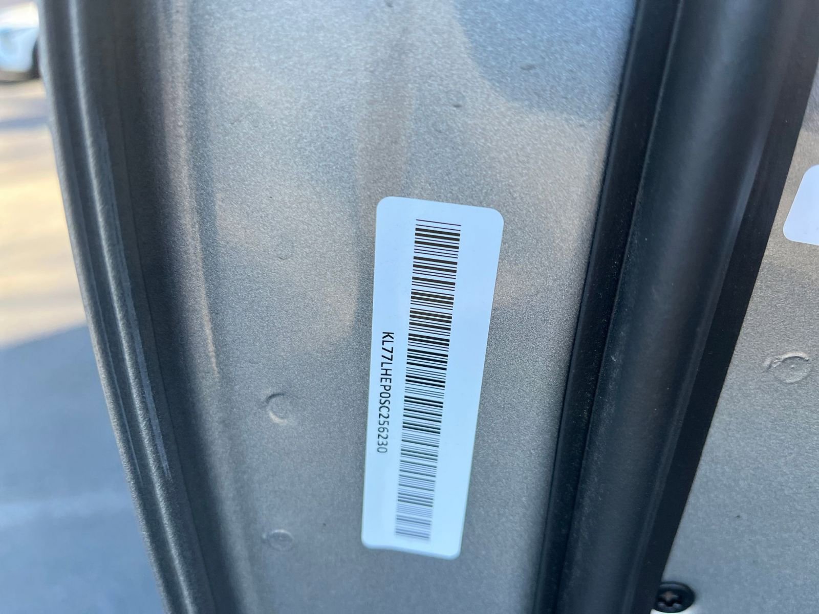 Used 2025 Chevrolet Trax LT w/ LT Convenience Package image 27