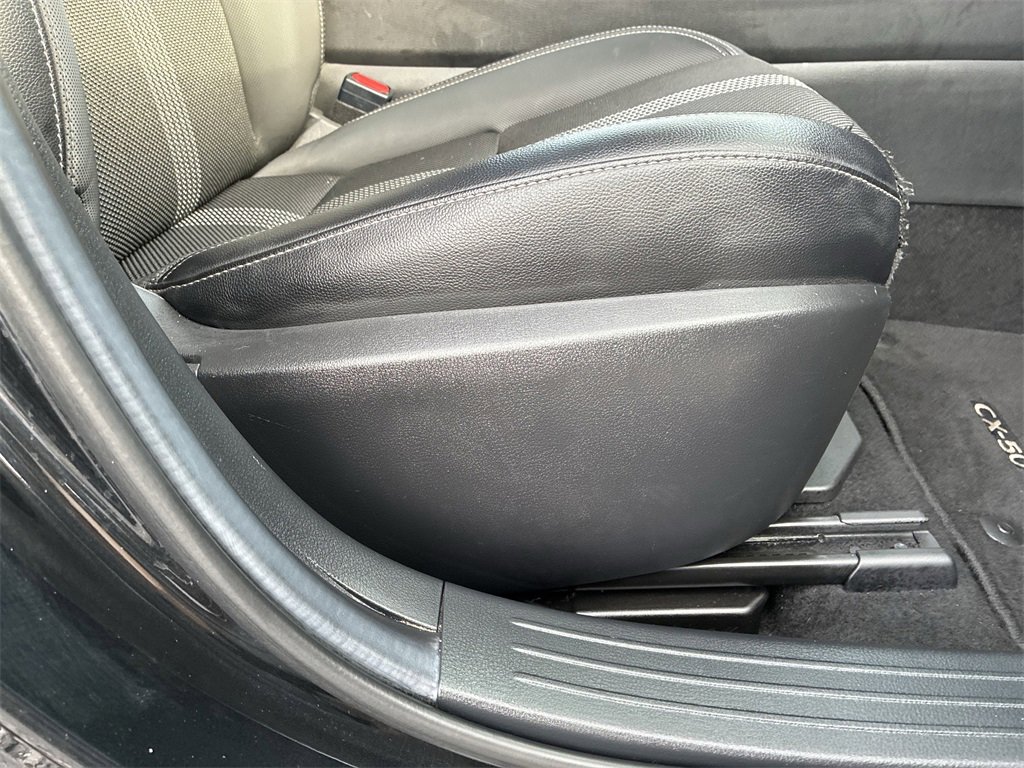 Used 2024 MAZDA CX-50 AWD 2.5 S w/ Premium Package image 39