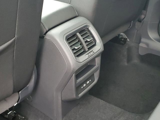 New 2026 Volkswagen Taos SE AWD/4WD image 28