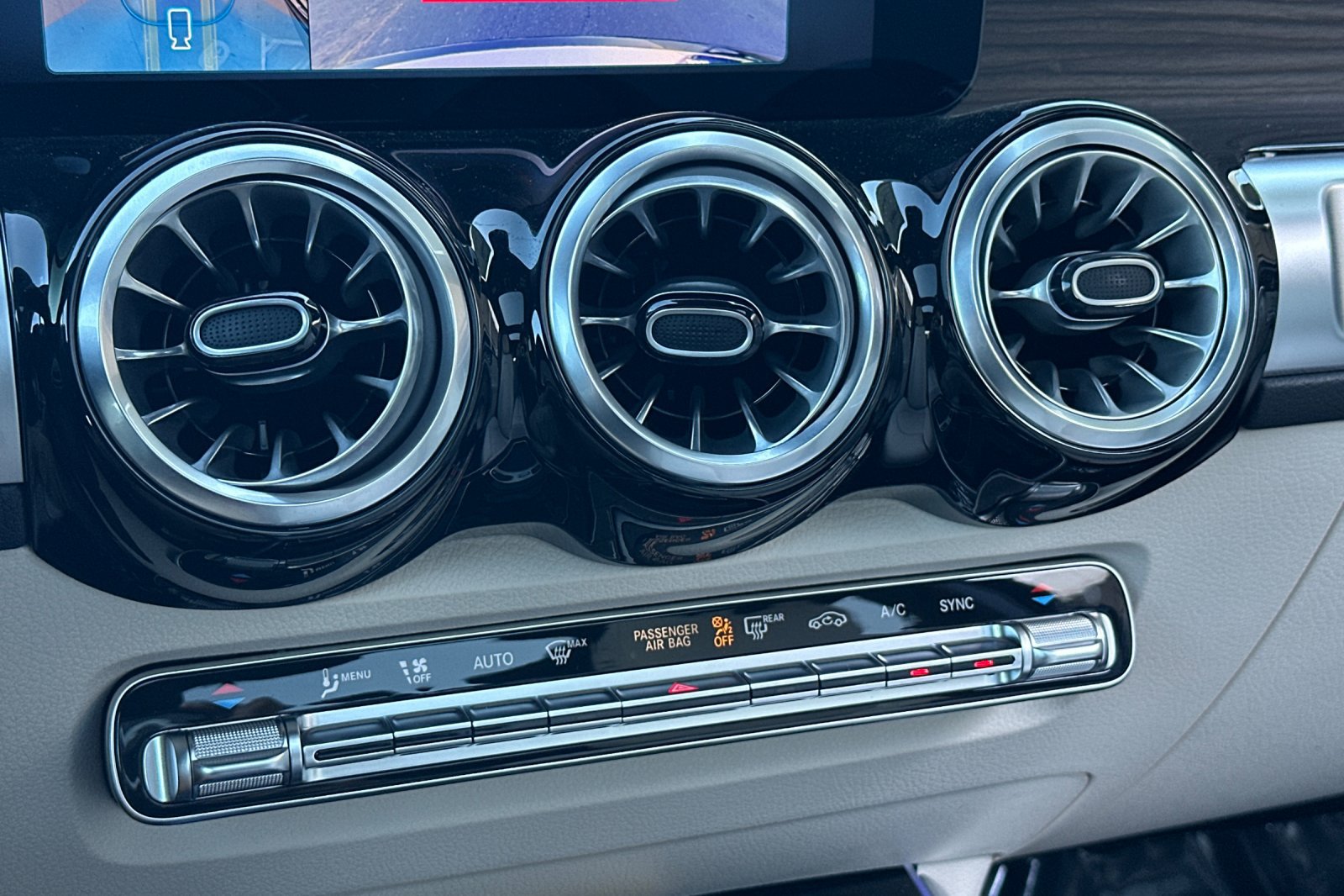 New 2026 Mercedes-Benz GLB 250 4MATIC image 20