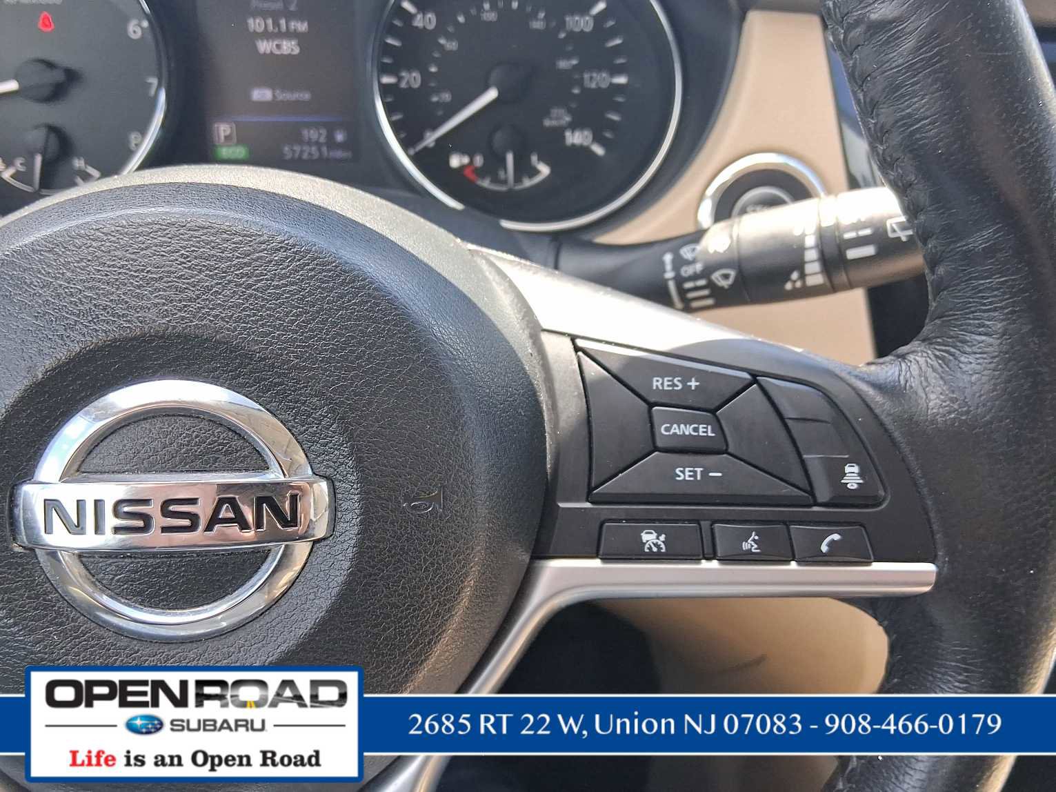 Used 2018 Nissan Rogue SV w/ Sun & Sound Touring Package image 21
