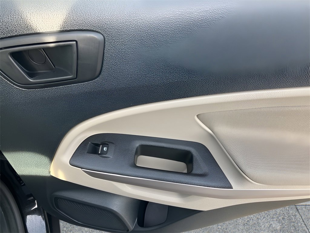 Used 2022 Ford EcoSport S image 41