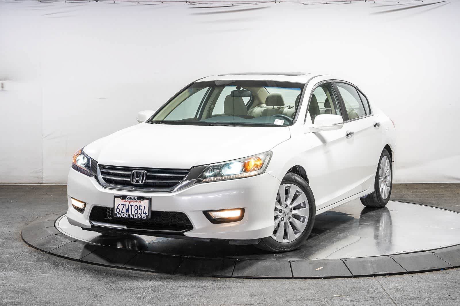 Used 2013 Honda Accord EX image 1