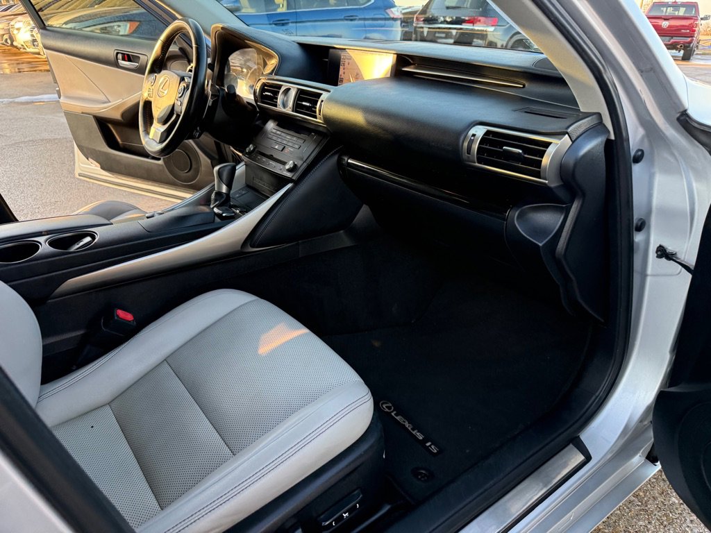 Used 2015 Lexus IS 250 AWD w/ Navigation System Package image 15