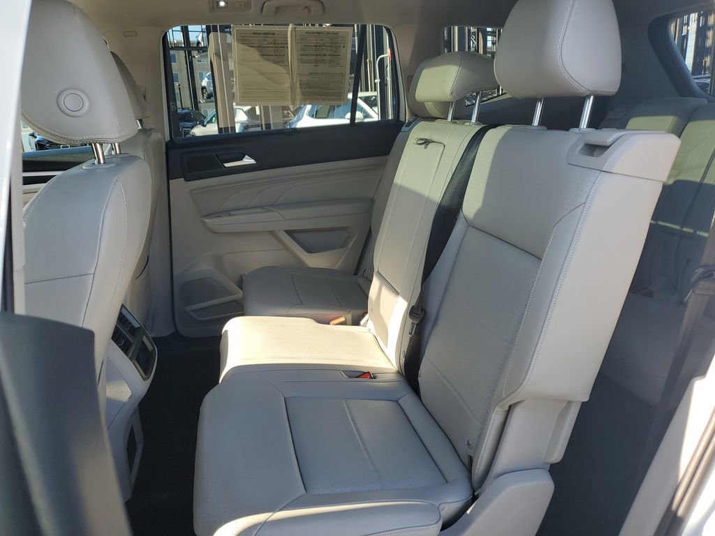 Used 2023 Volkswagen Atlas SE w/ Panoramic Sunroof Package image 14