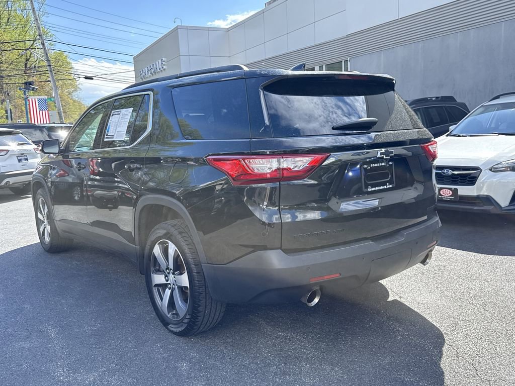 Used 2019 Chevrolet Traverse LT w/ LT Premium Package AWD/4WD image 5