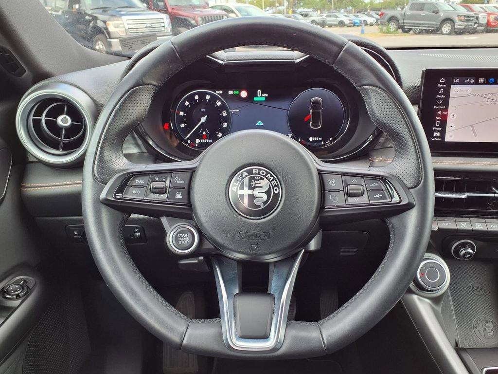 Used 2024 Alfa Romeo Tonale Ti AWD/4WD image 33