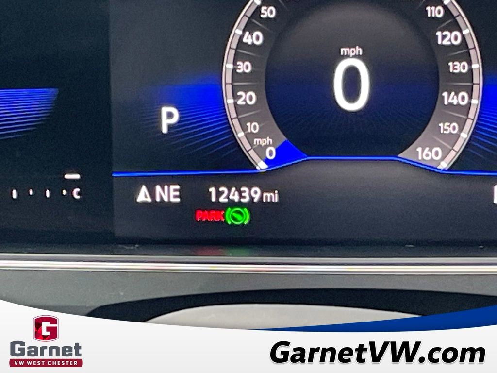 Certified 2023 Volkswagen Tiguan SE w/ Panoramic Sunroof Package image 17