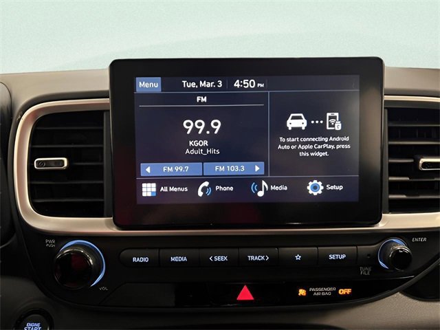 Used 2025 Hyundai Venue SEL image 19