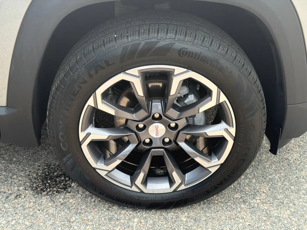 Certified 2025 GMC Terrain Elevation w/ Elevation Premium Package AWD/4WD image 17