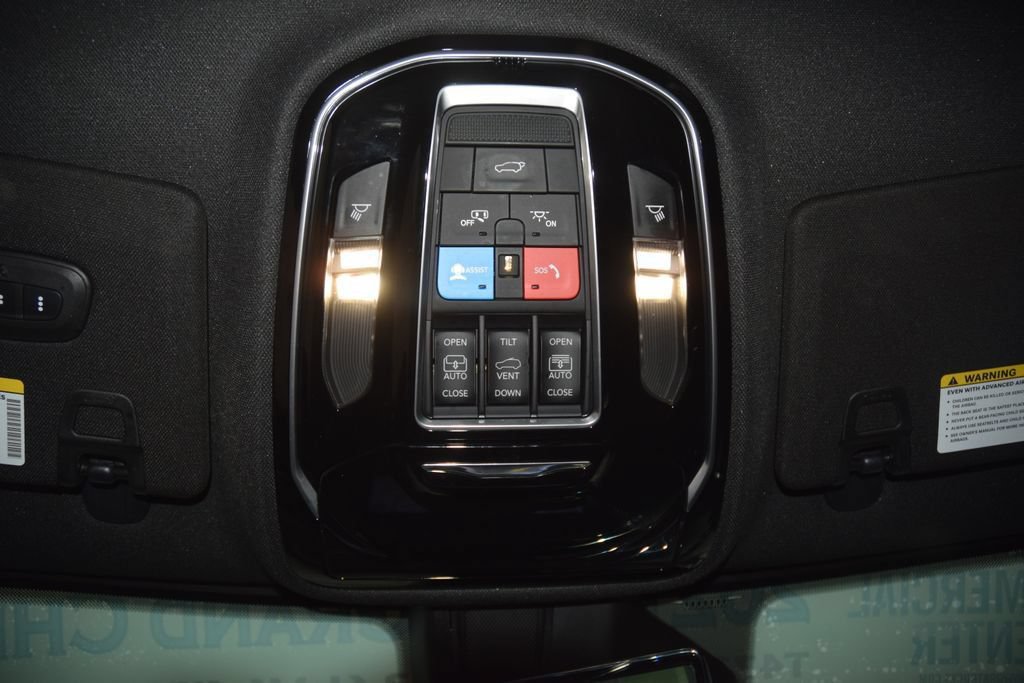 Used 2021 Jeep Grand Cherokee L Overland w/ Luxury Tech Group IV AWD/4WD image 50