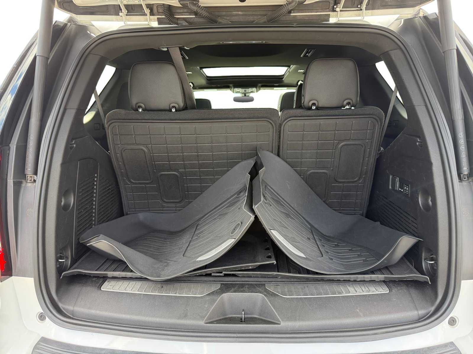 Used 2022 GMC Yukon Denali AWD/4WD image 17