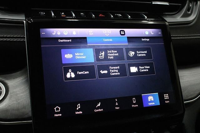 Used 2021 Jeep Grand Cherokee L Limited w/ Luxury Tech Group II image 40