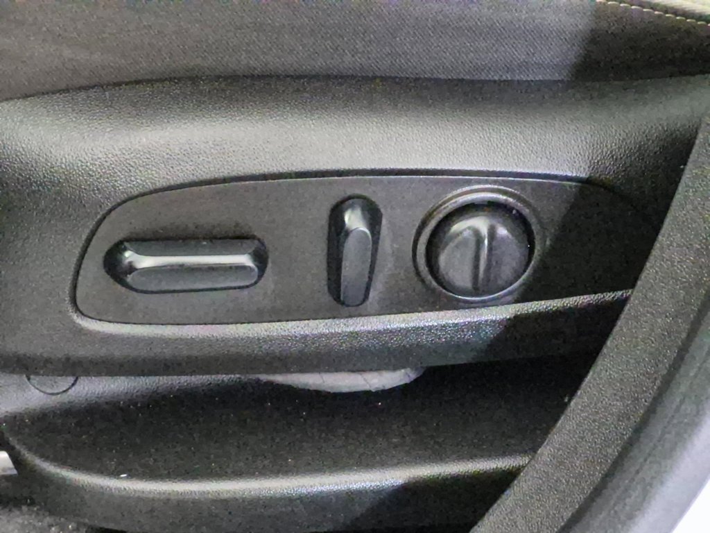 Used 2022 Chevrolet Equinox LS w/ LS Convenience Package image 15