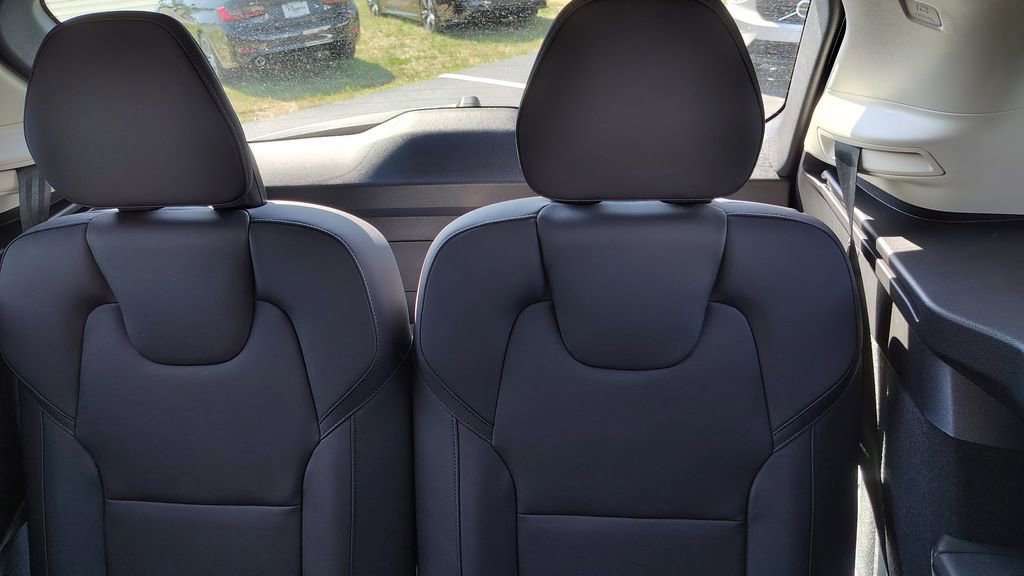 New 2026 Volvo XC90 B6 Plus w/ Protection Package Premier image 30