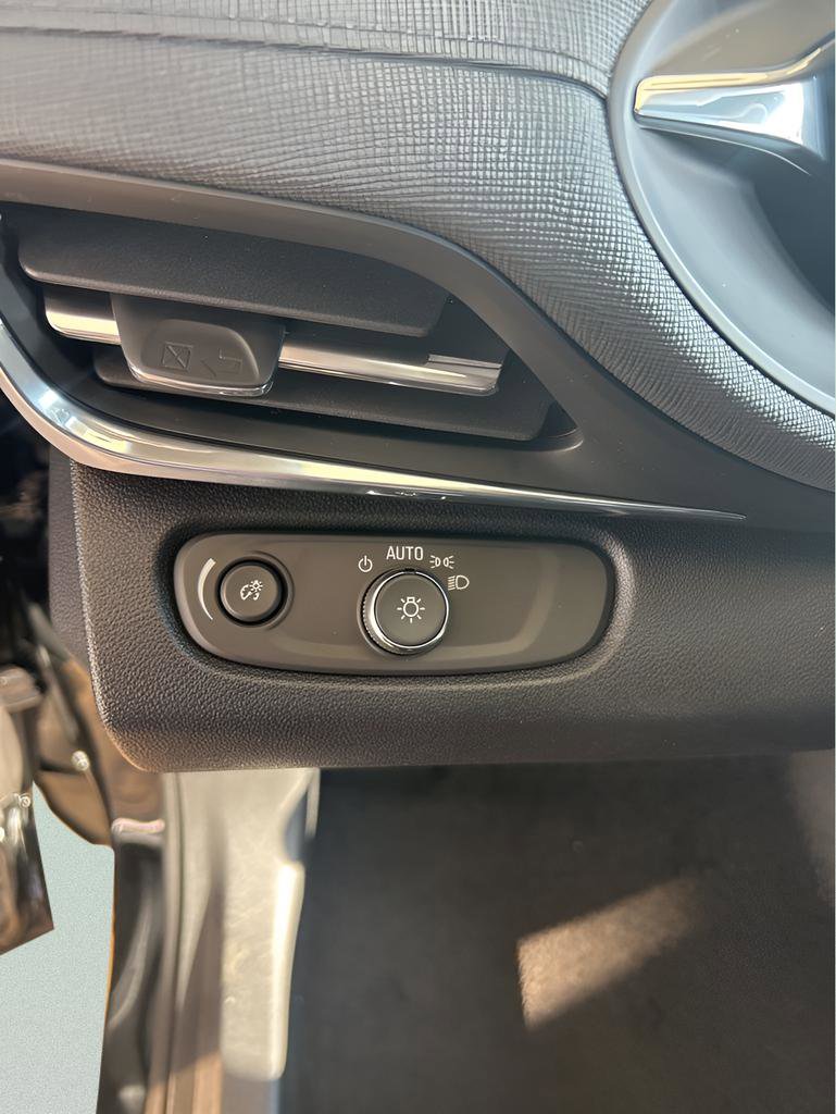 New 2026 Buick Envista Preferred image 11