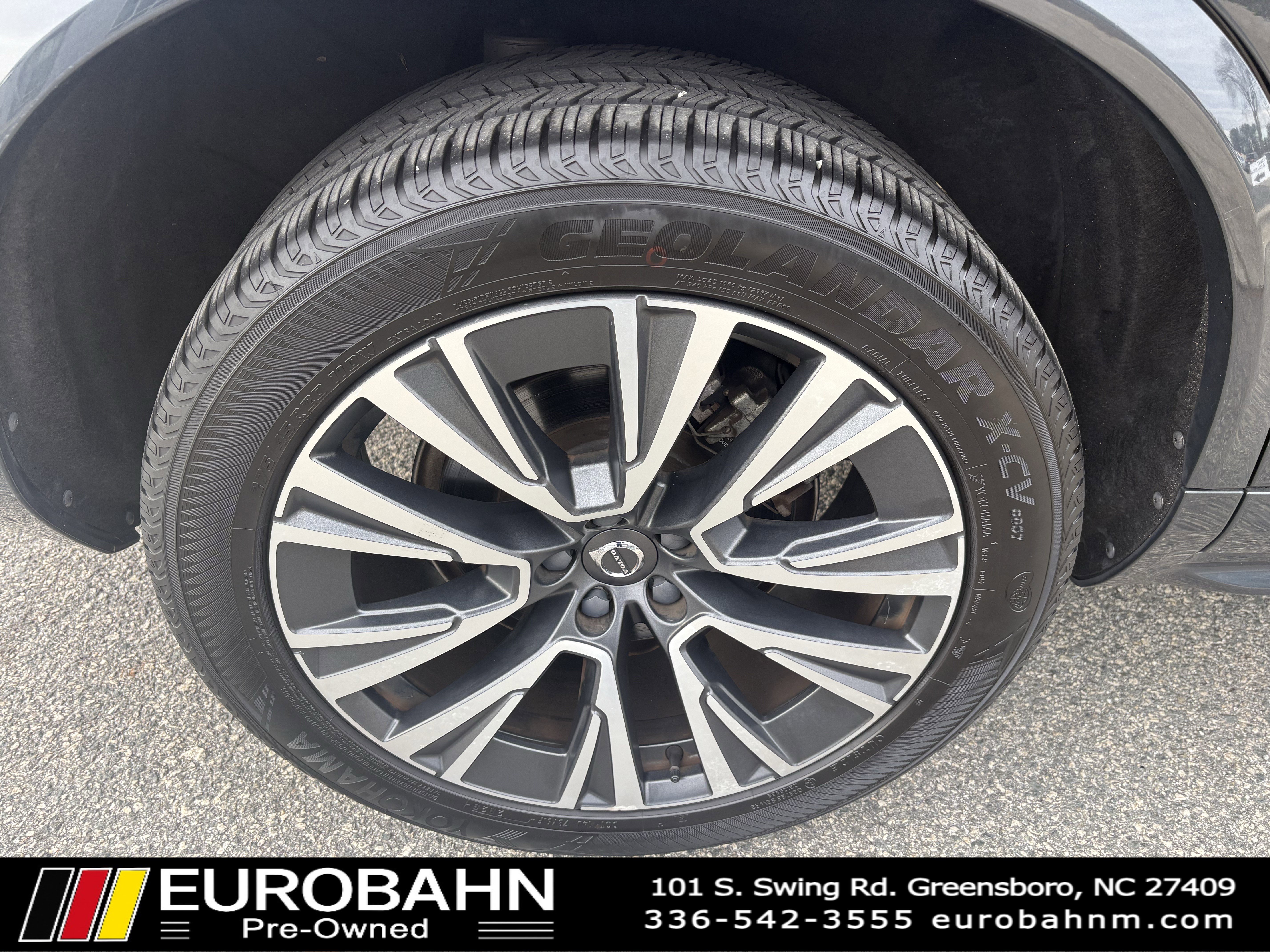 Used 2021 Volvo XC90 T5 Momentum w/ Protection Package Premier image 35