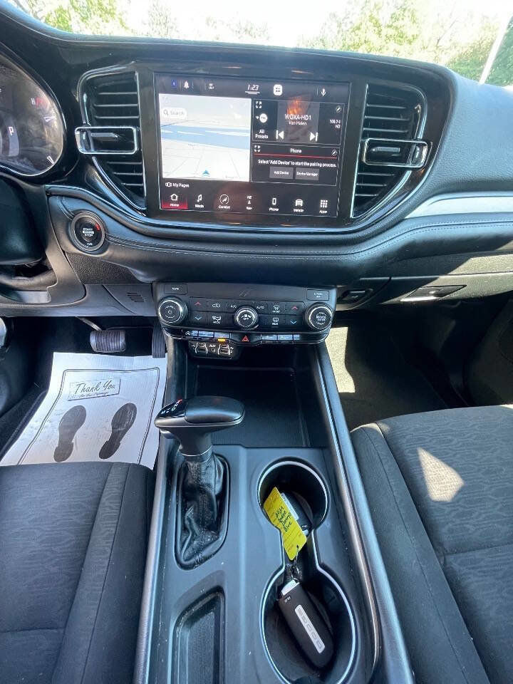 Used 2021 Dodge Durango SXT image 11