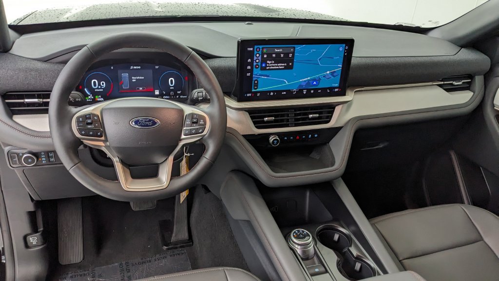 New 2027 Ford Explorer Active w/ Active Comfort Package AWD/4WD image 3