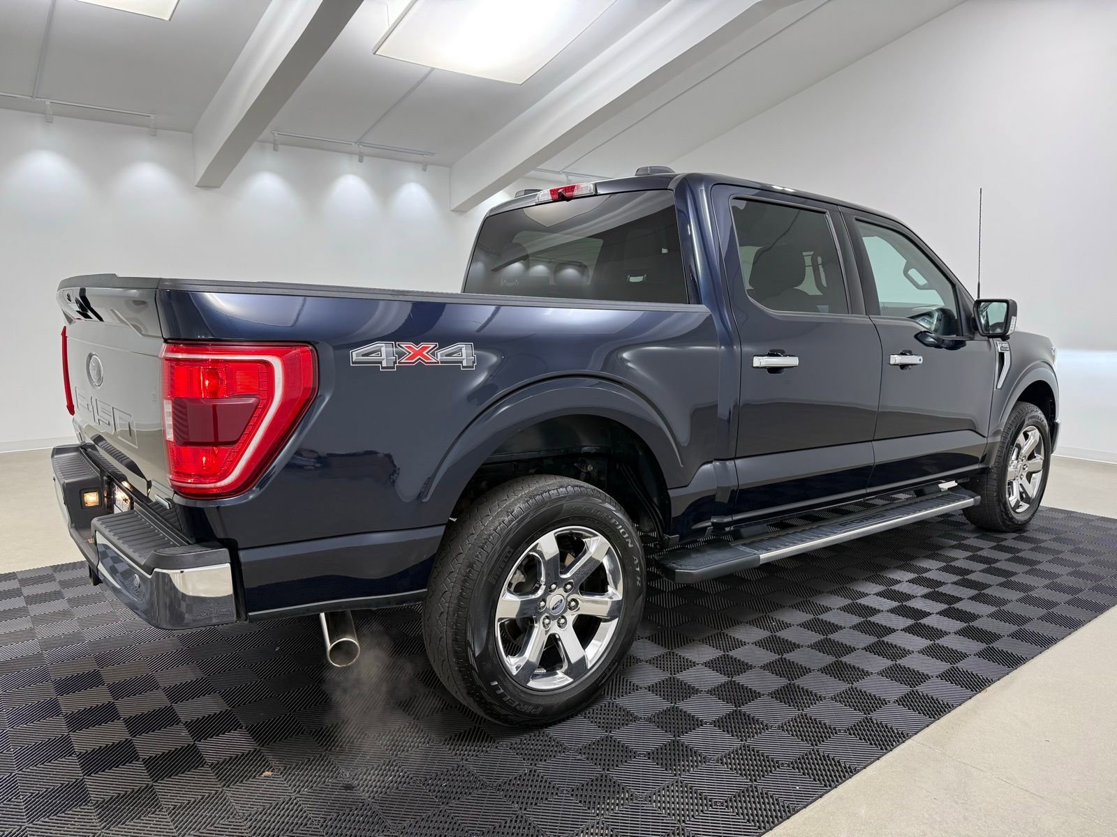 Used 2022 Ford F150 XLT w/ Equipment Group 302A High image 7