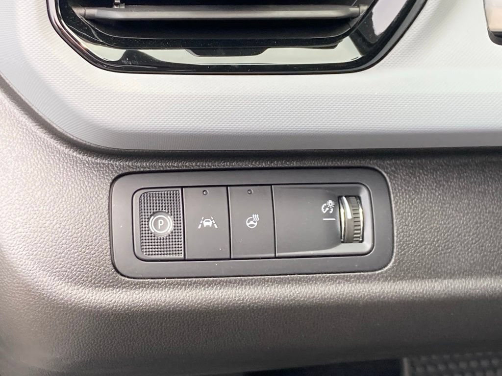 New 2027 Chevrolet Bolt LT w/ Comfort Package FWD image 13