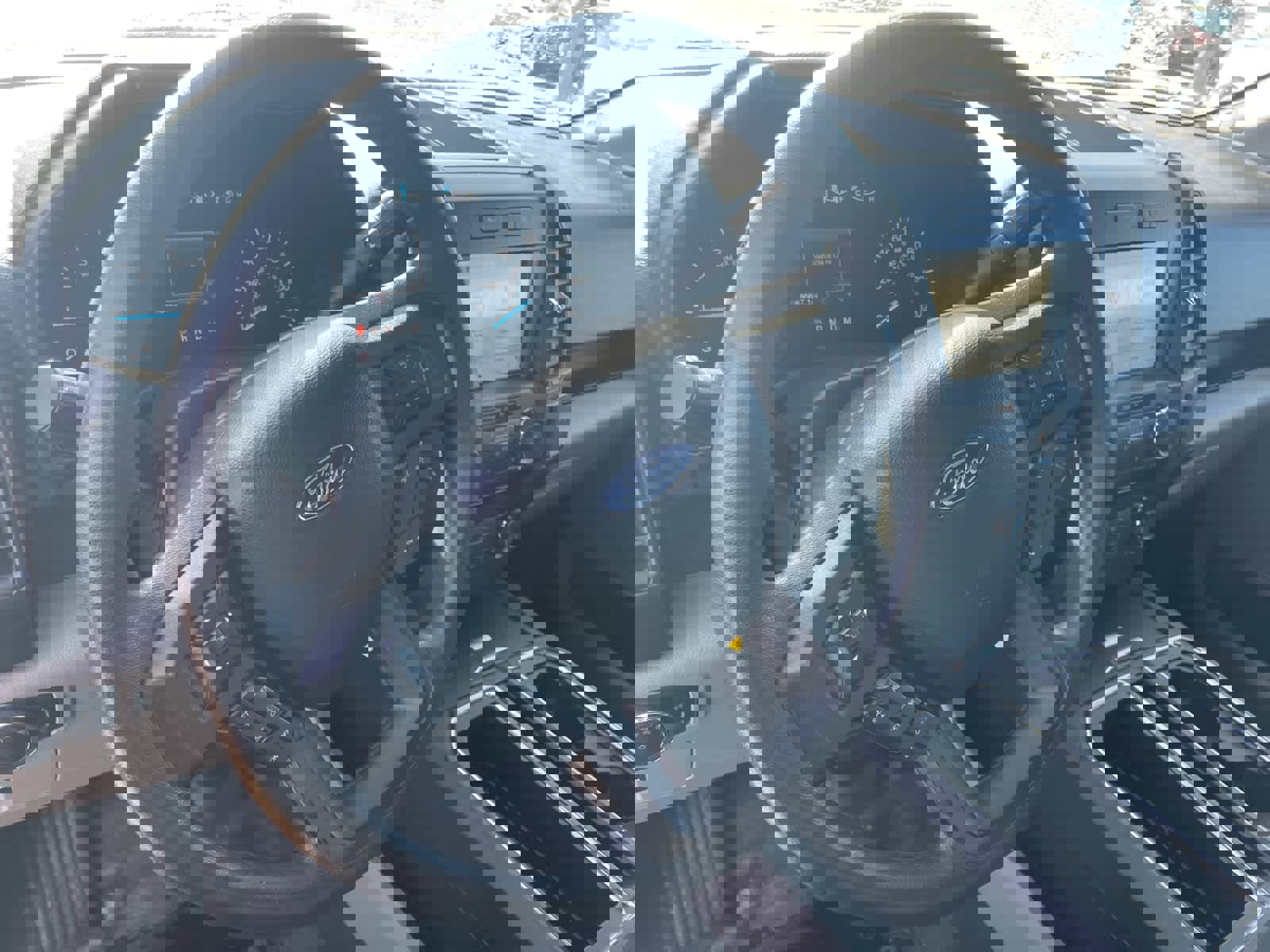 Used 2018 Ford F150 XL w/ Equipment Group 101A Mid AWD/4WD image 13