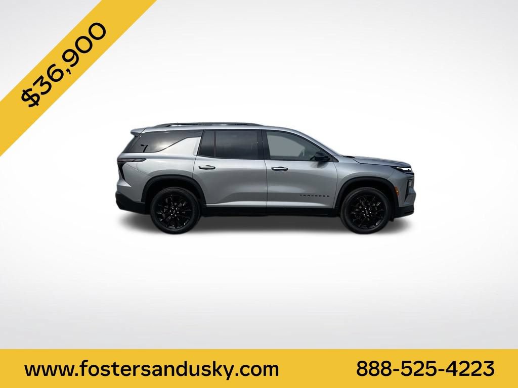Used 2024 Chevrolet Traverse LT w/ Enhanced Driving Package FWD image 6