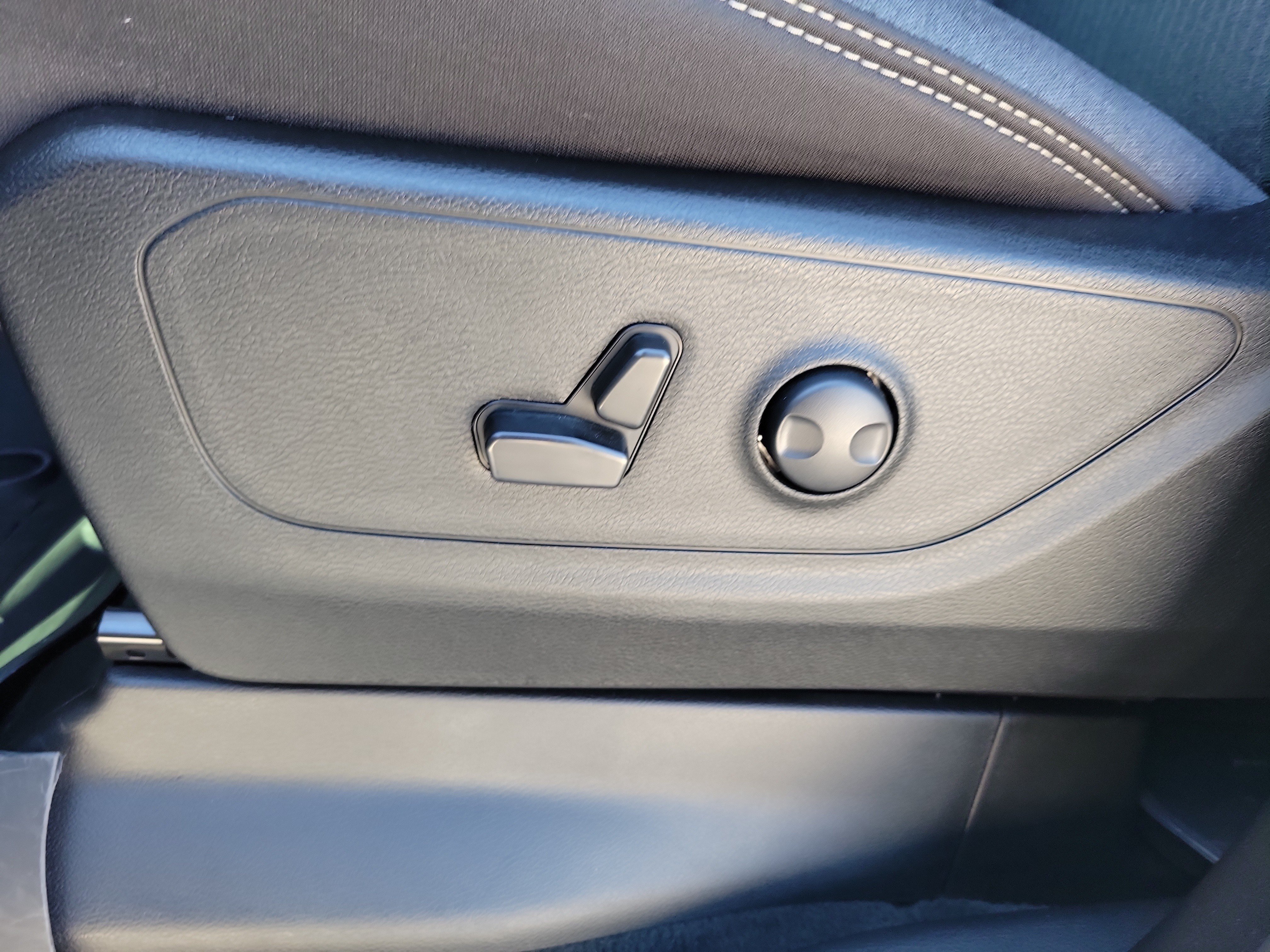 Used 2024 RAM 1500 Big Horn RWD image 20