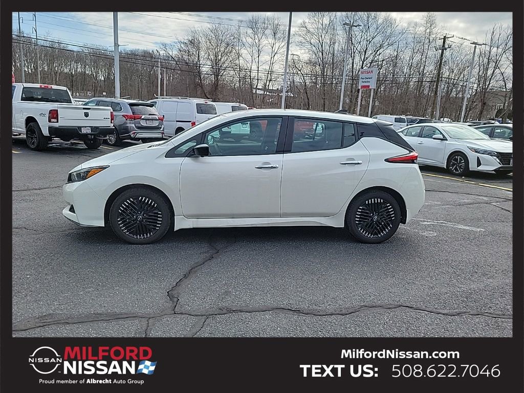 Used 2023 Nissan Leaf SV Plus FWD image 2