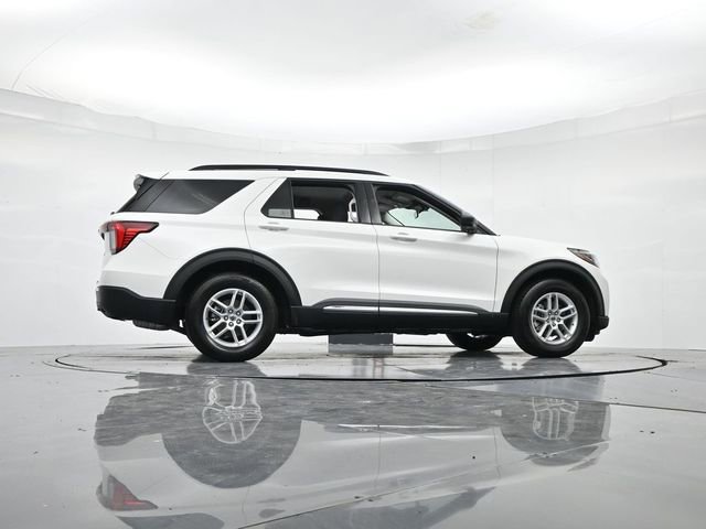 Certified 2025 Ford Explorer Active image 34