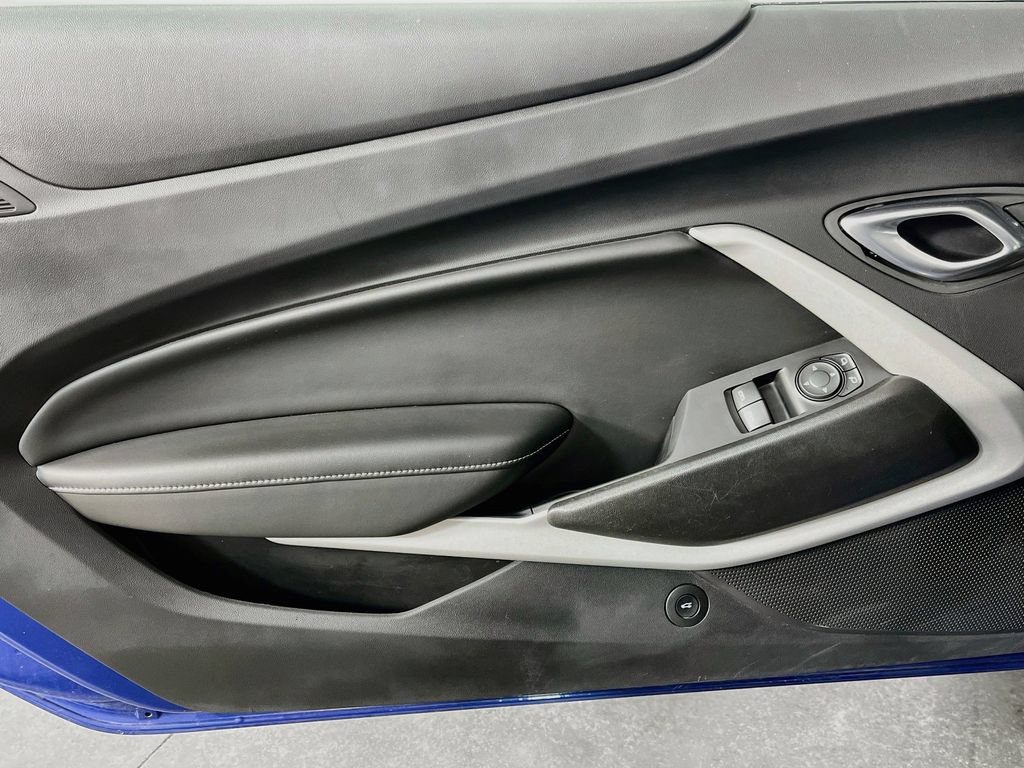 Used 2022 Chevrolet Camaro LT RWD image 26