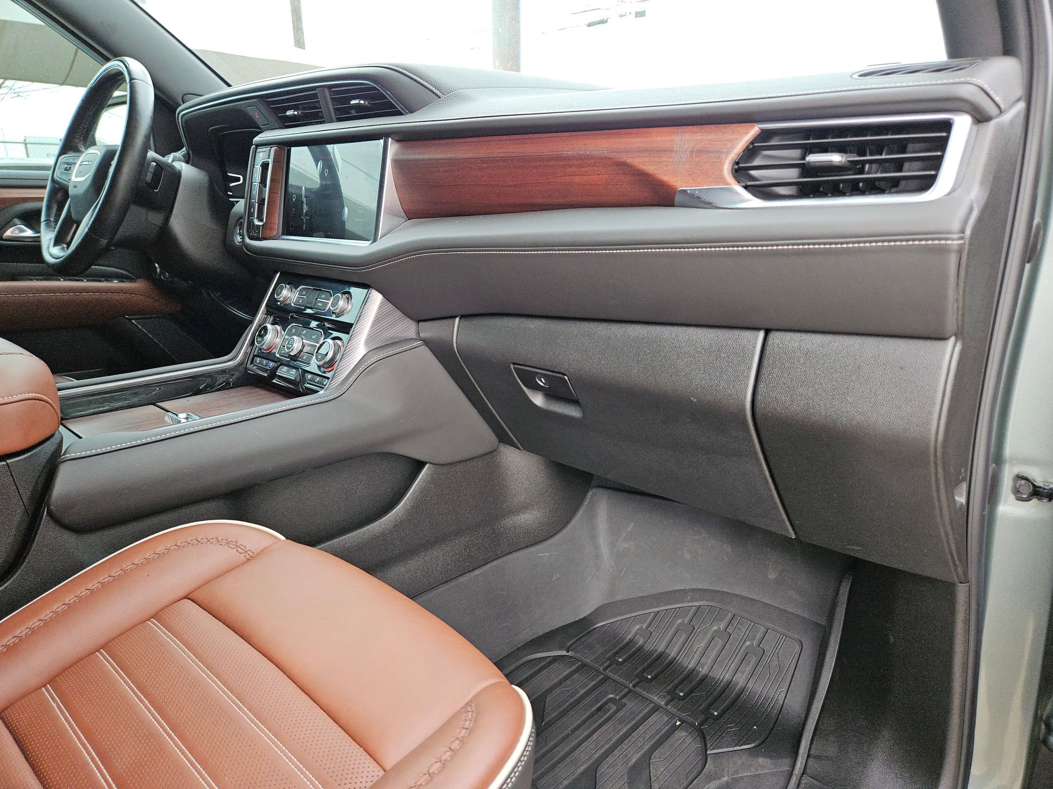 Certified 2023 GMC Yukon XL Denali Ultimate image 28