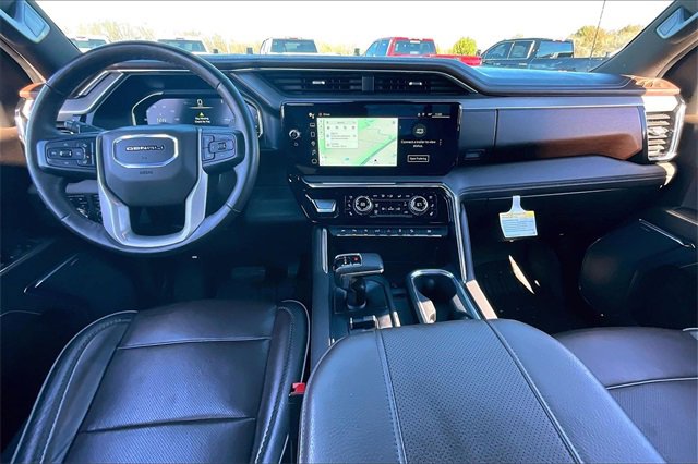 Used 2024 GMC Sierra 1500 Denali image 8
