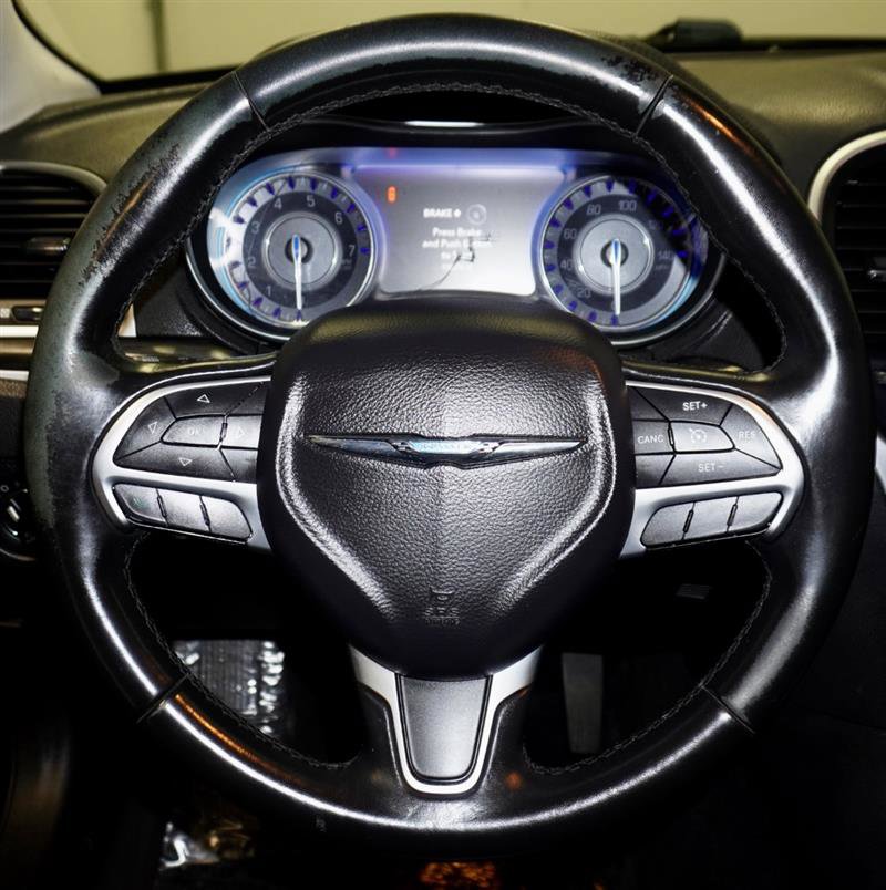 Used 2016 Chrysler 300 Limited w/ Driver Convenience Group image 12