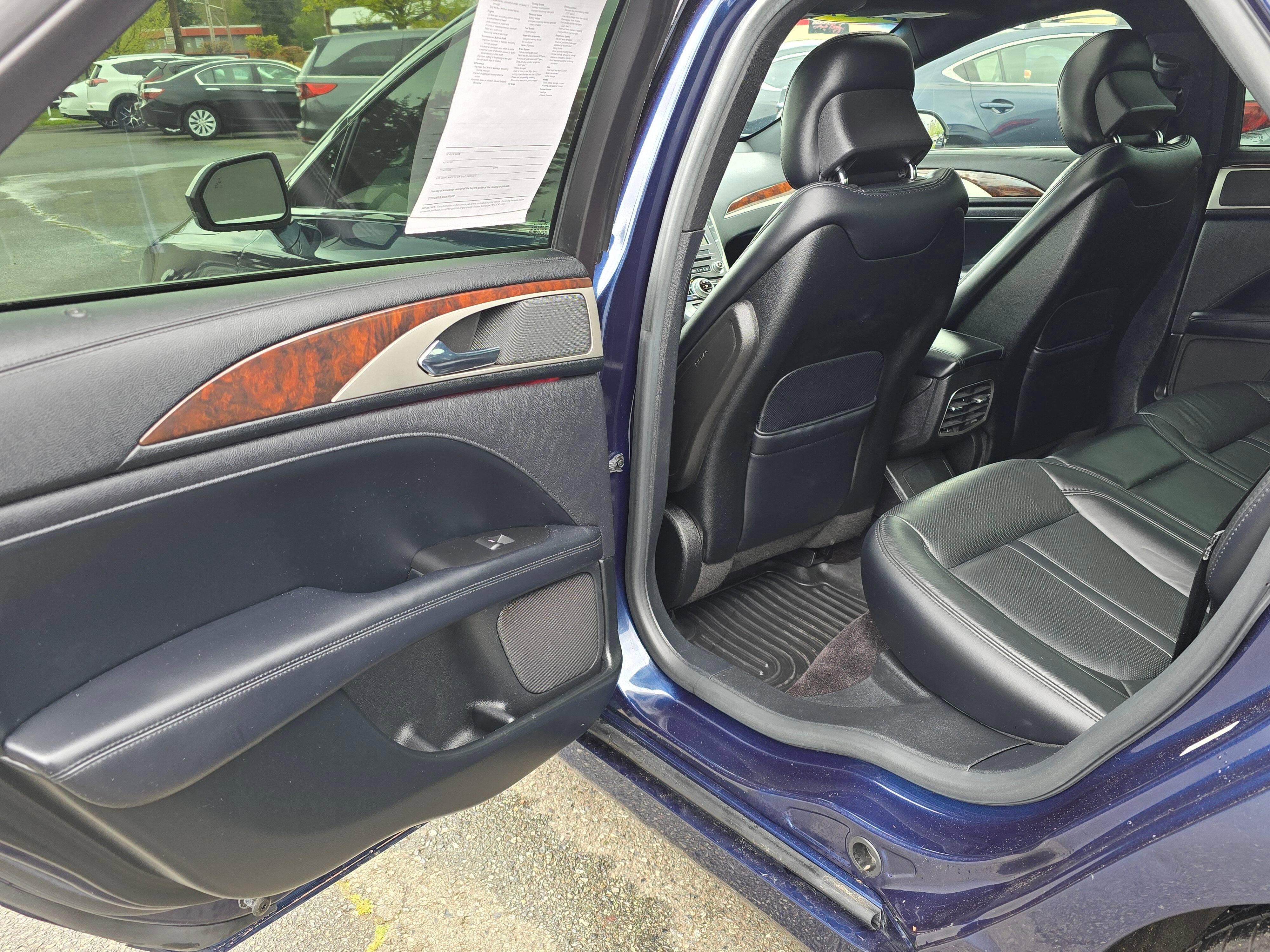 Used 2017 Lincoln MKZ Reserve FWD image 15
