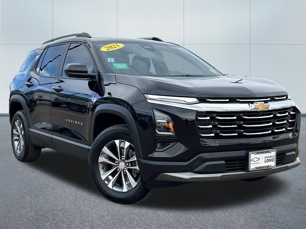 Used 2025 Chevrolet Equinox LT w/ Convenience Package II image 35