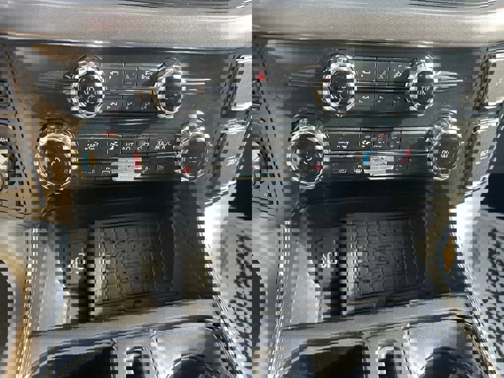 New 2025 Ford F150 XLT w/ Equipment Group 302A MID image 9