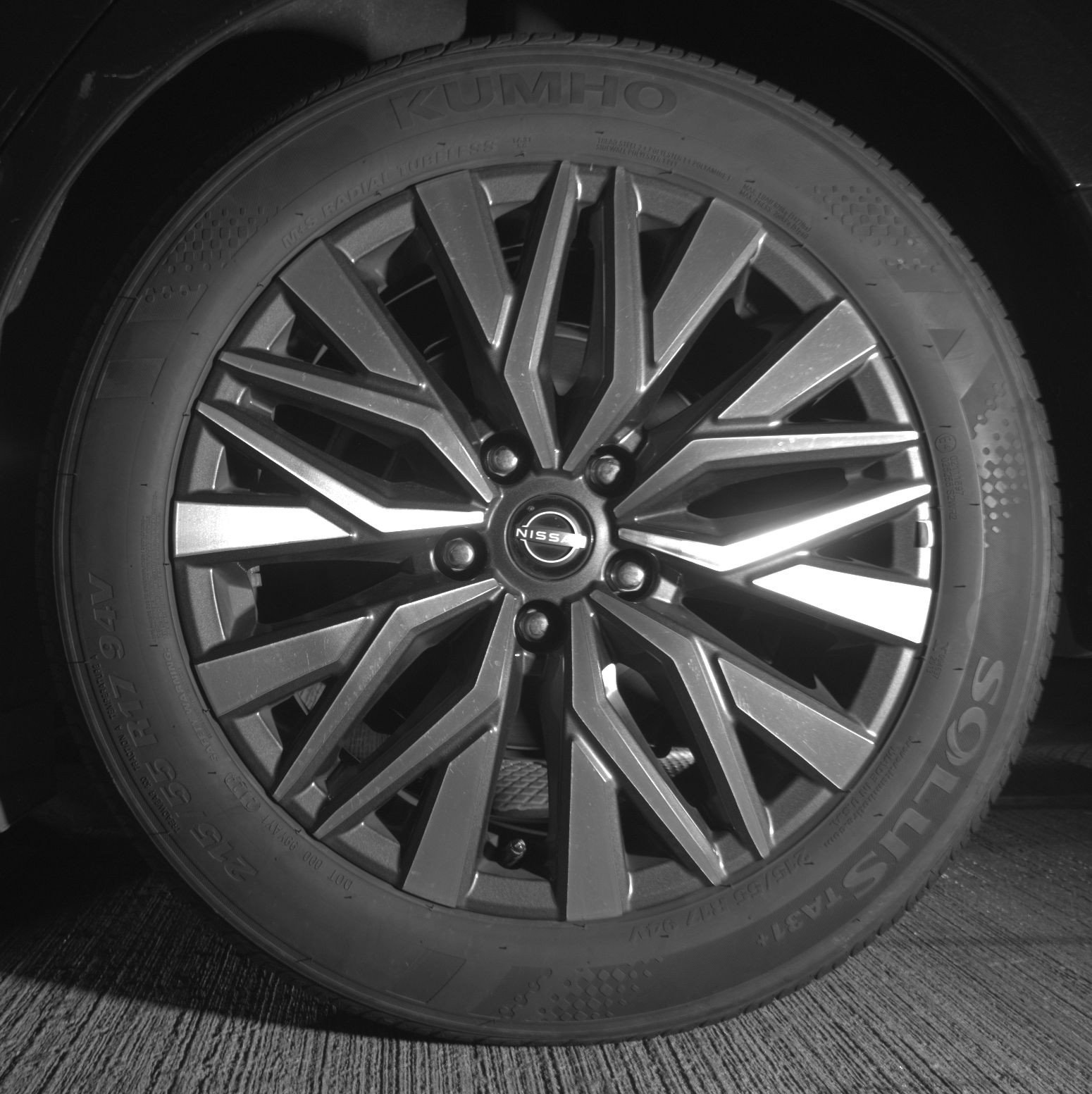 Used 2024 Nissan Altima 2.5 SV image 14