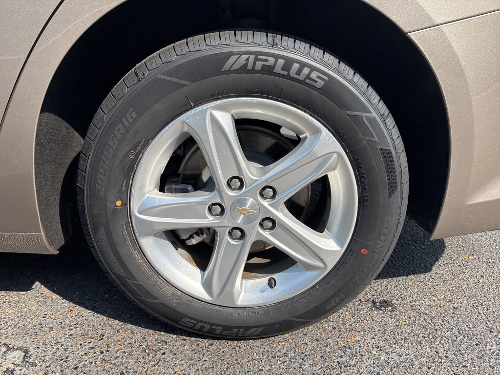 Used 2024 Chevrolet Malibu LT FWD image 24